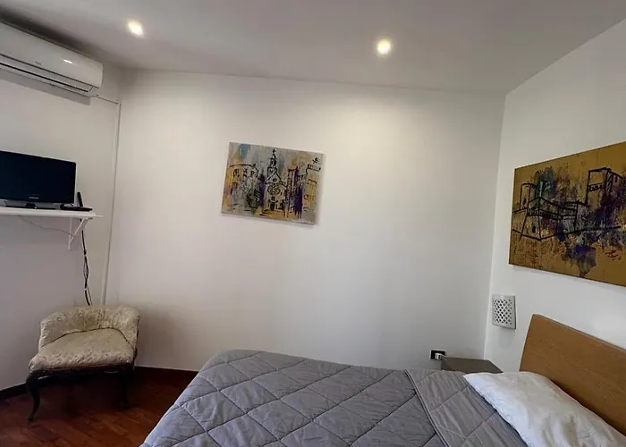 La Bella In Old Town *